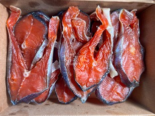 Ресторанные гренки с красной икрой: Стейк дикого лосося 